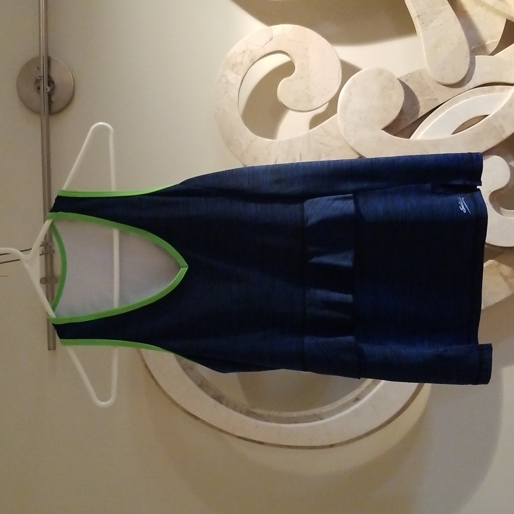 Medium Sofibella Navy Green Ruffle V-neck Tennis Tank Top